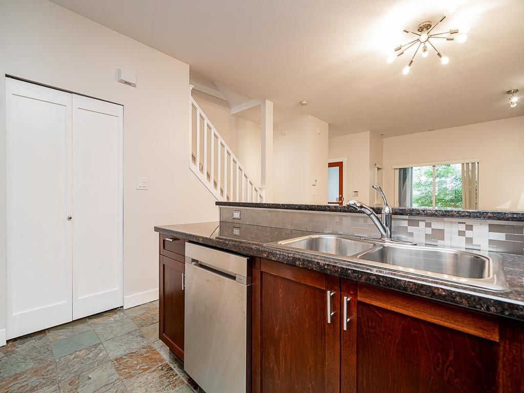 Listing Image for R3103931