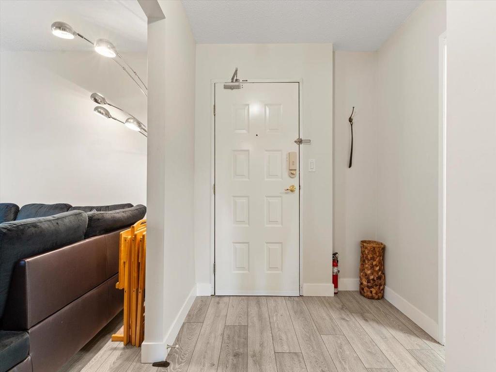 Listing Image for R3103963