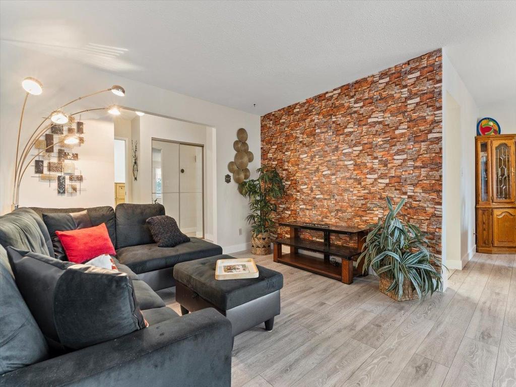 Listing Image for R3103963