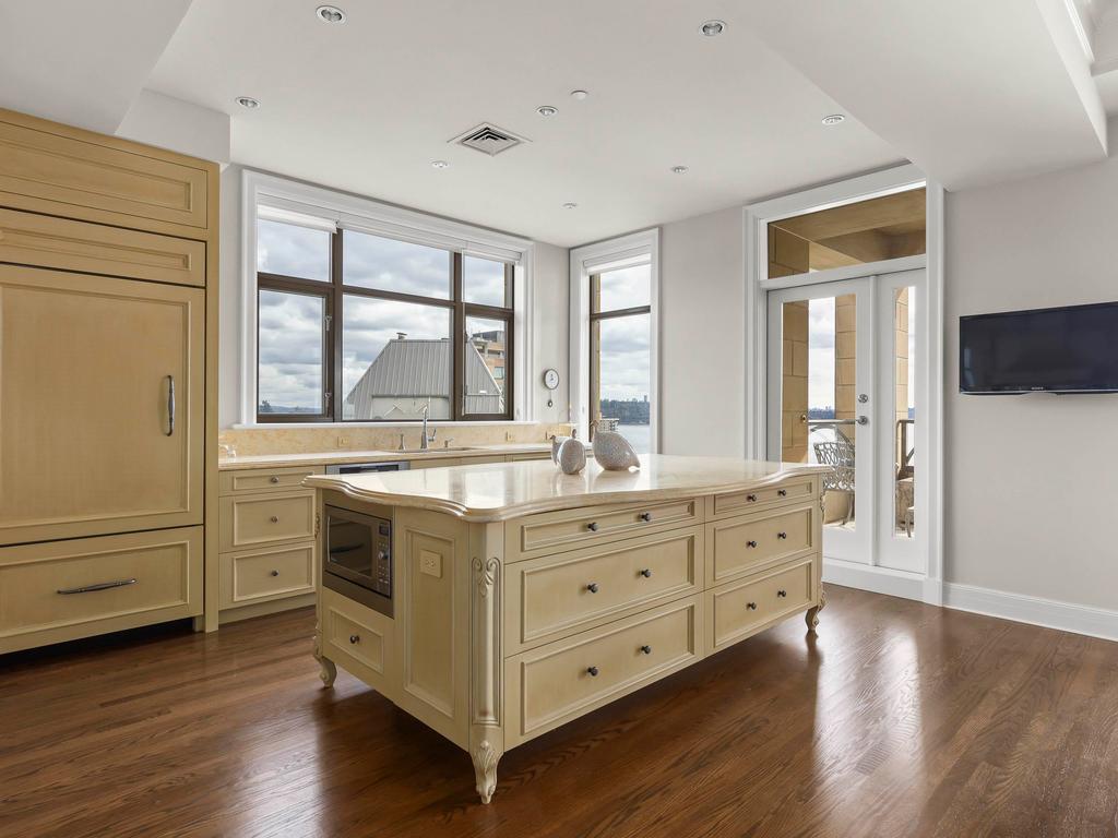 Listing Image for R3104026