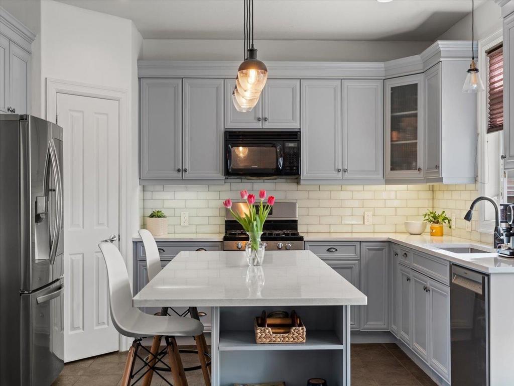 Listing Image for R3104053