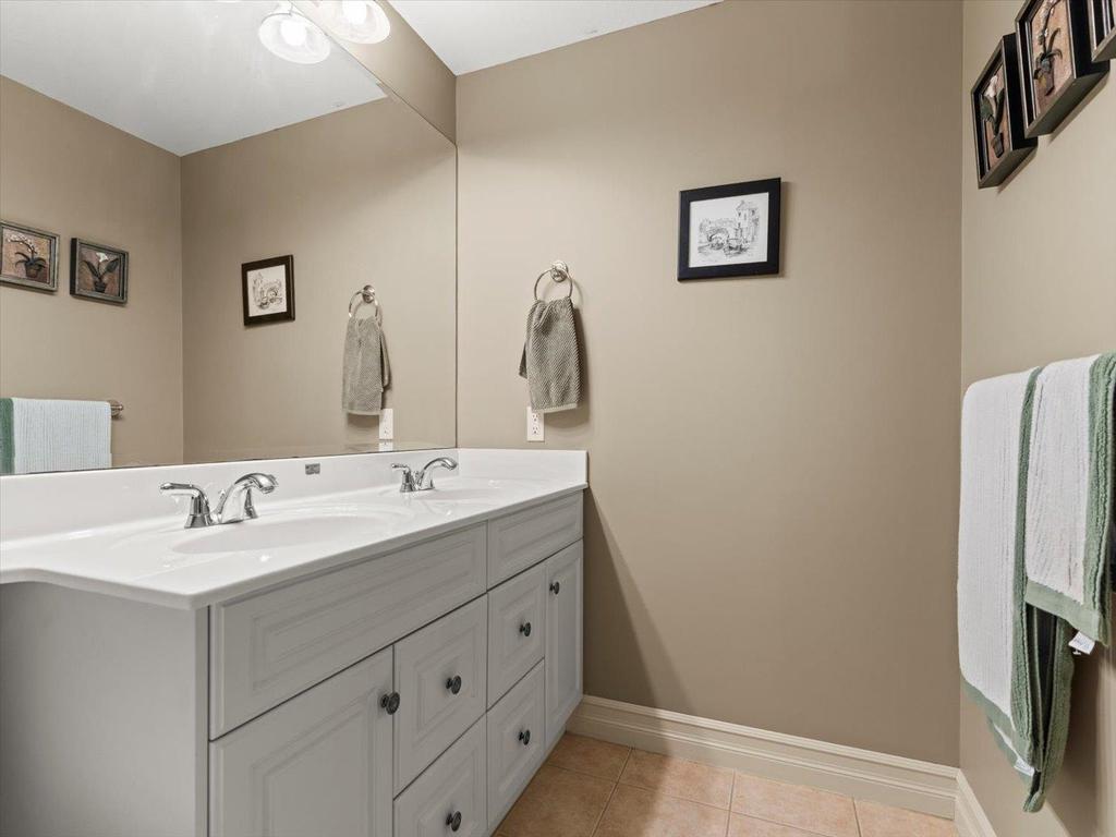 Listing Image for R3104053