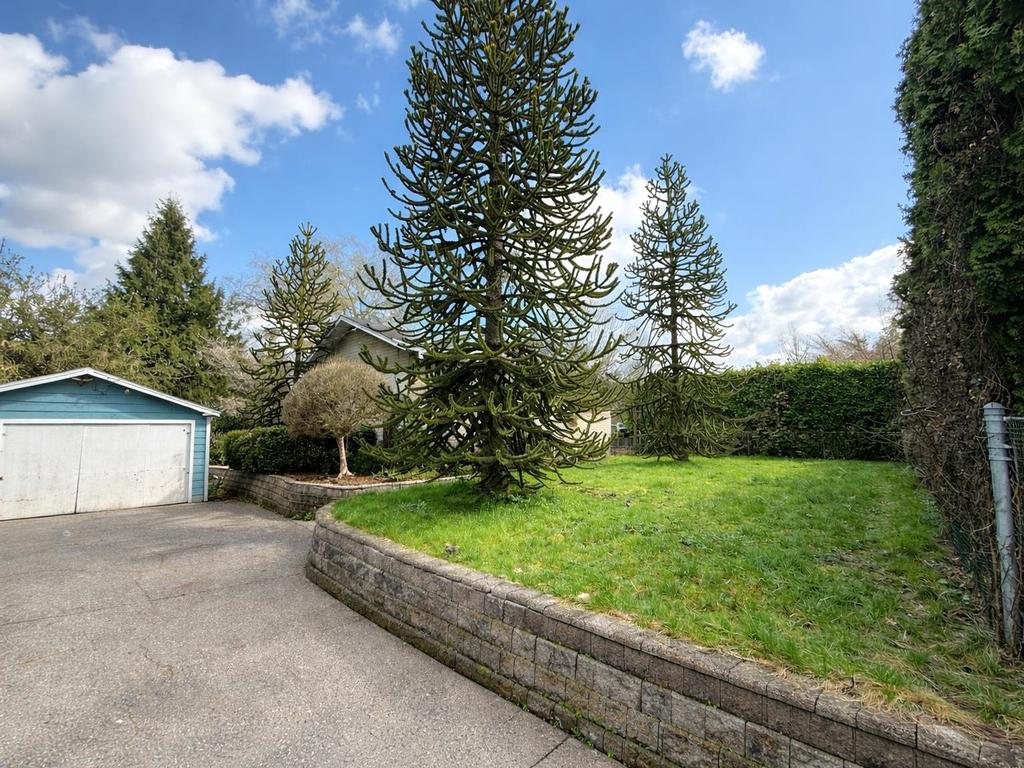 Listing Image for R3104055