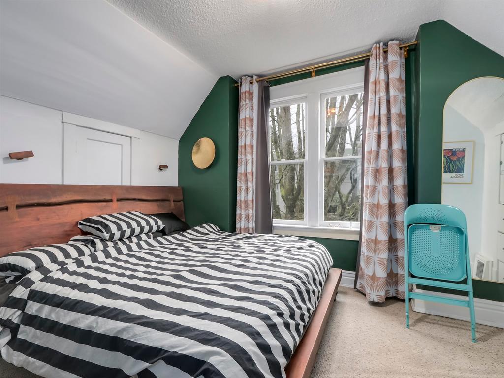 Listing Image for R3104057