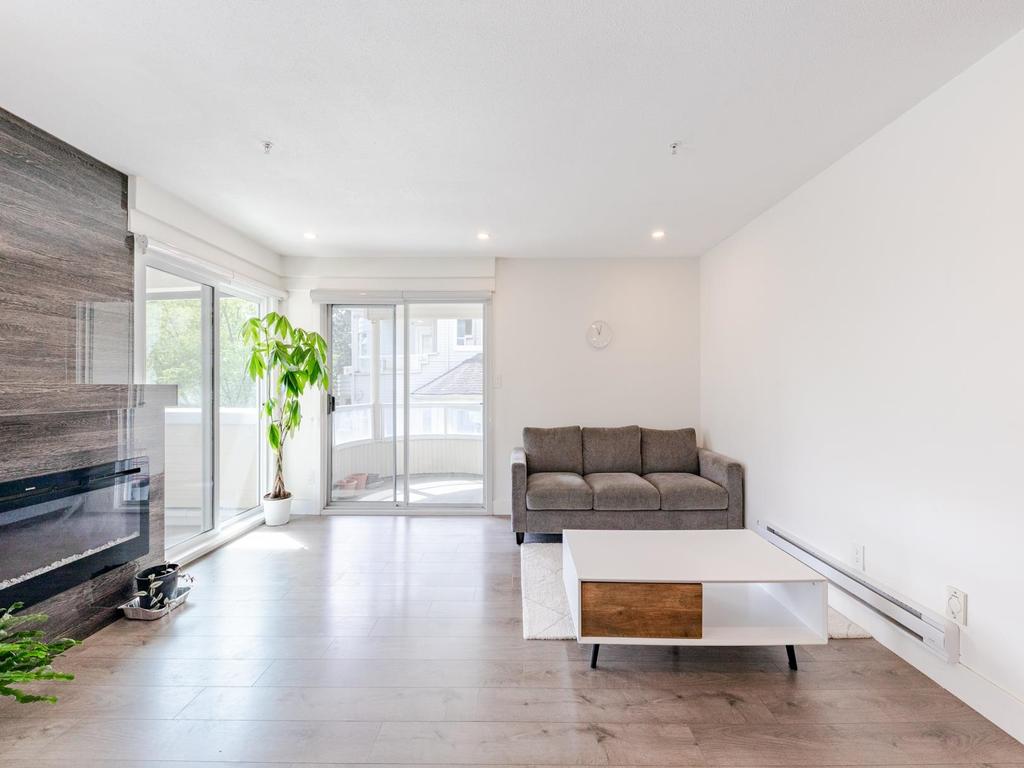 Listing Image for R3104095