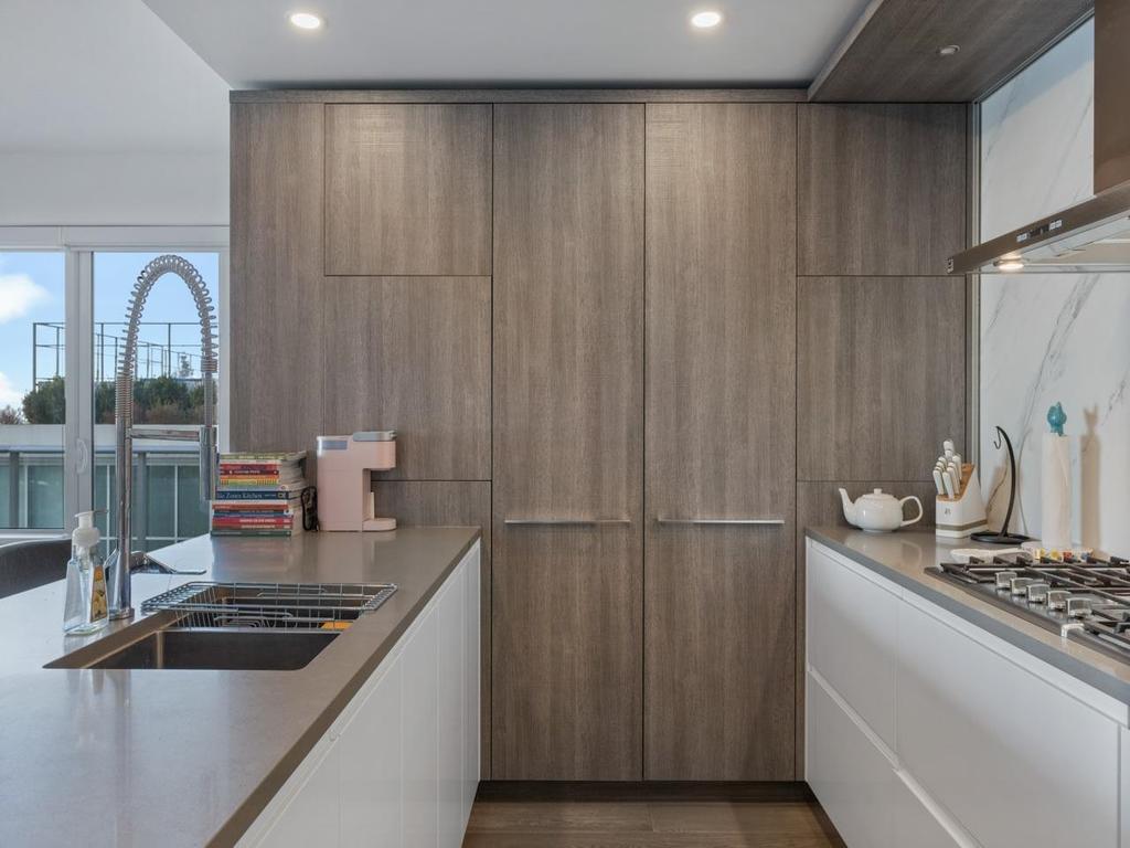 Listing Image for R3104105