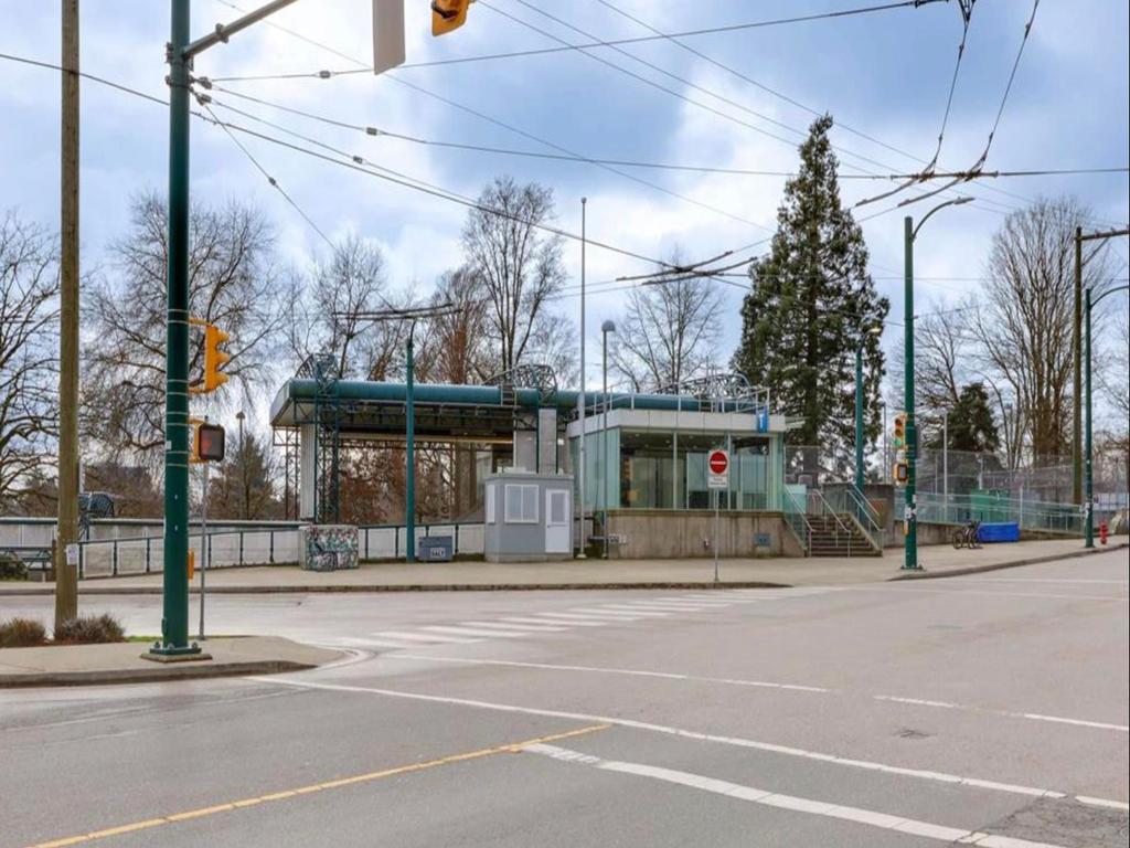 Listing Image for R3104132