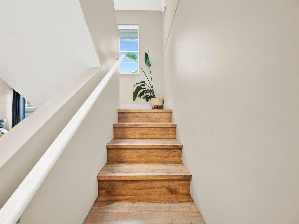 Listing Image for R3104220