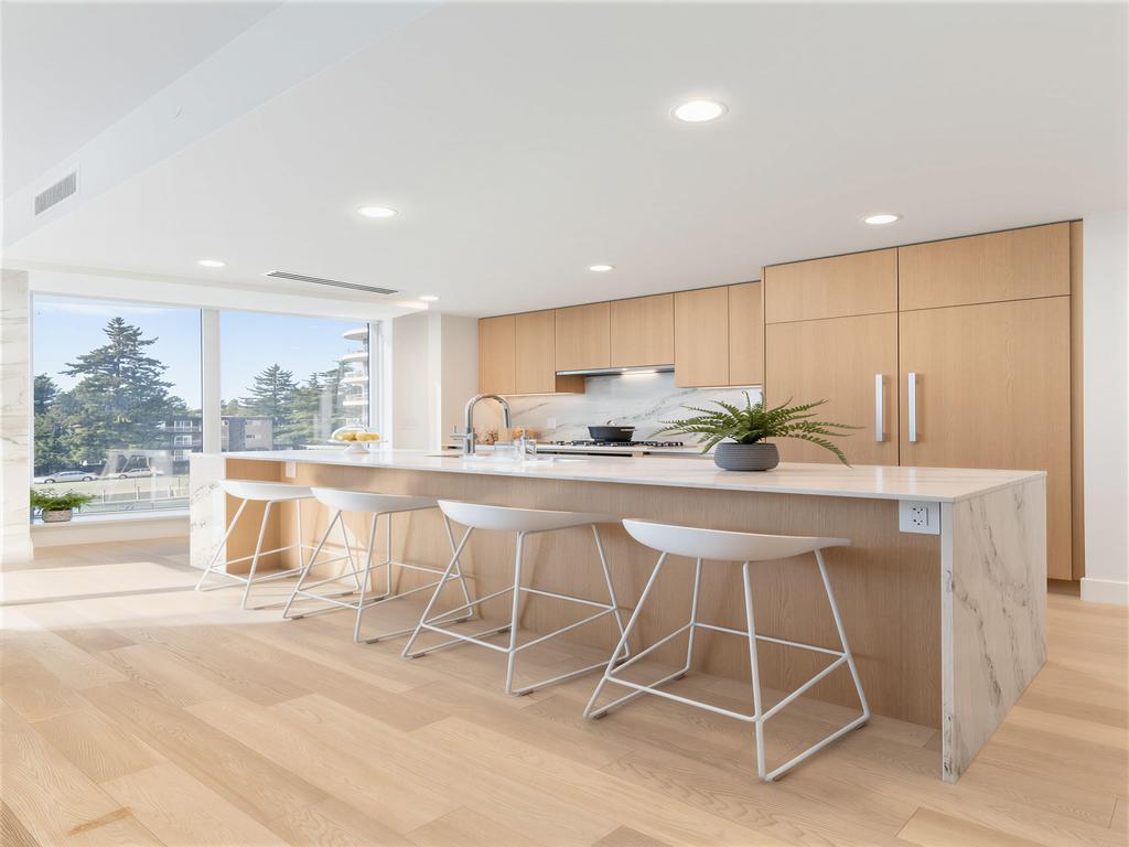 Listing Image for R3104273