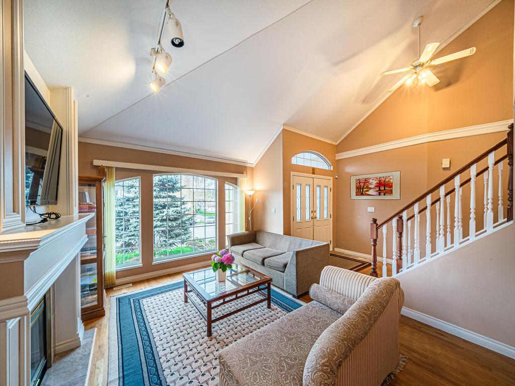 Listing Image for R3104275