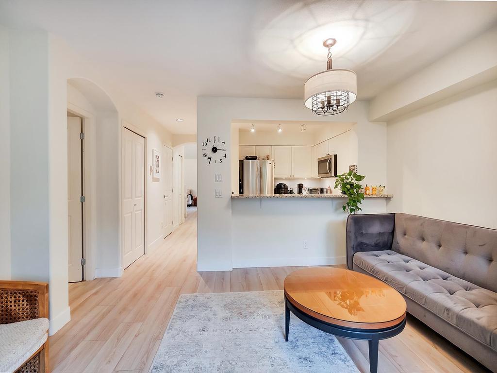 Listing Image for R3104294