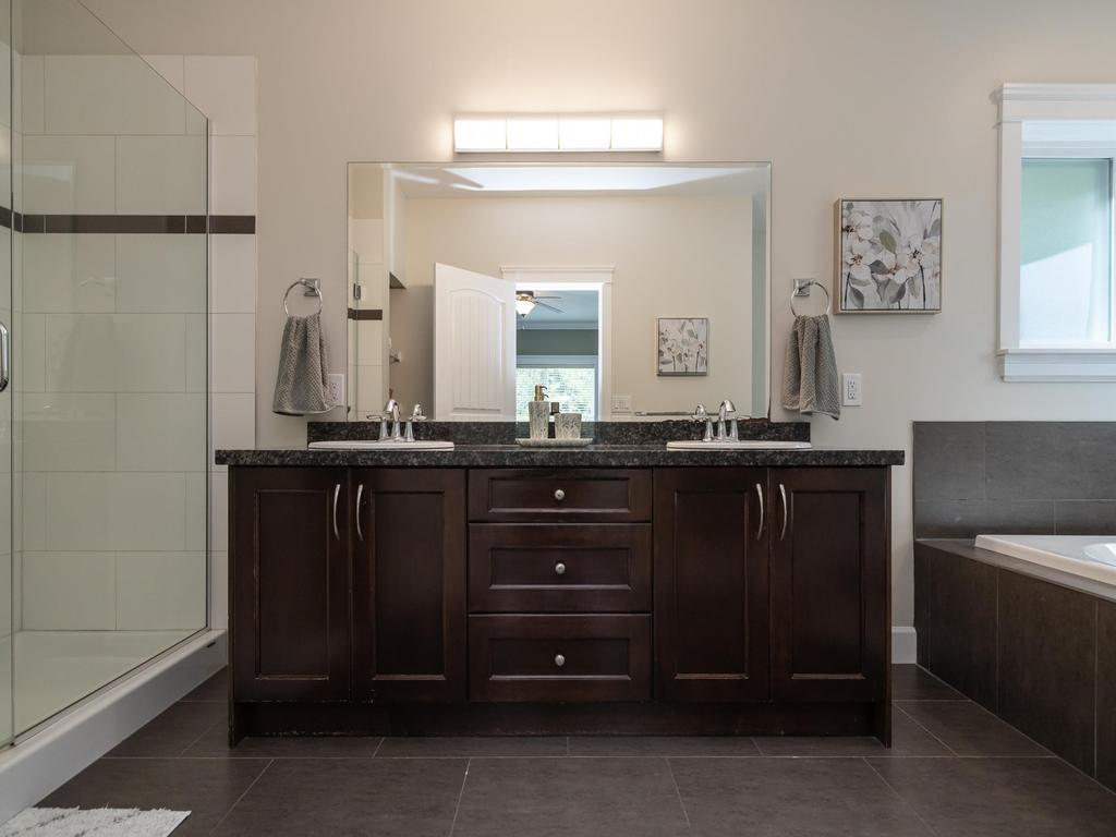 Listing Image for R3104298