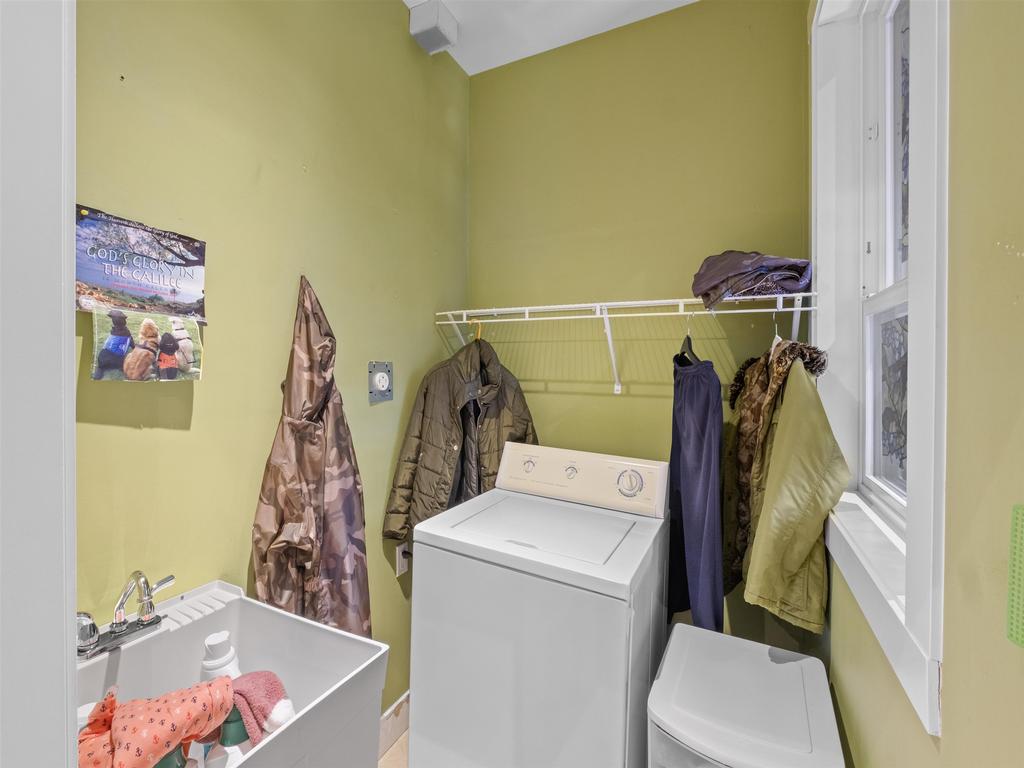 Listing Image for R3104318