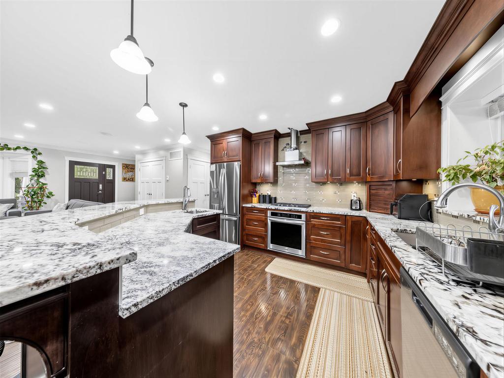 Listing Image for R3104332