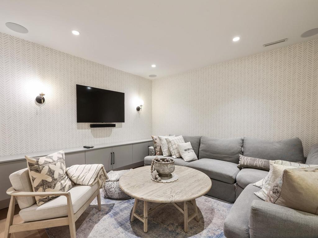 Listing Image for R3104344