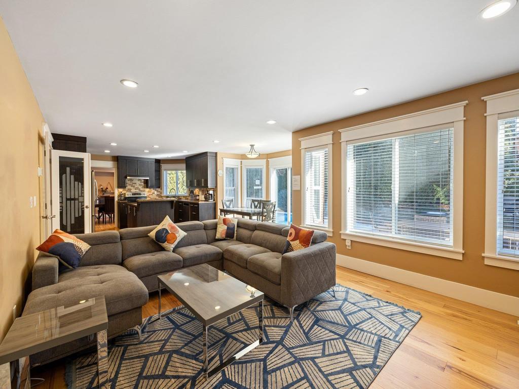 Listing Image for R3104354