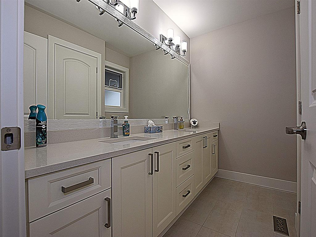 Listing Image for R3104356