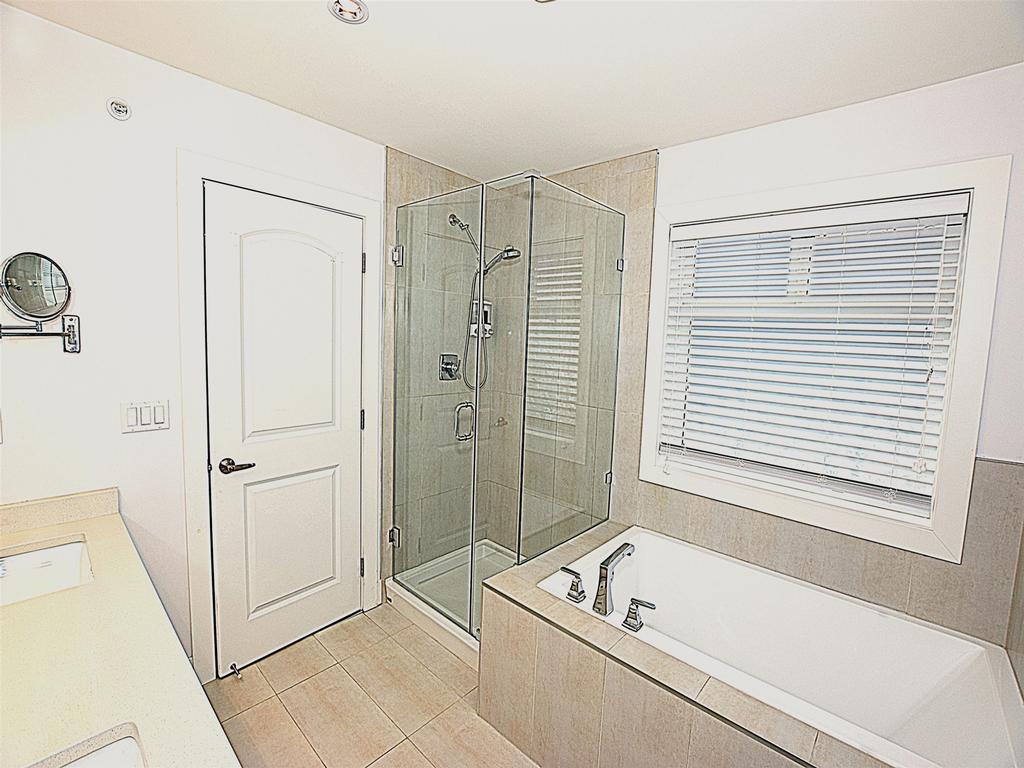 Listing Image for R3104356