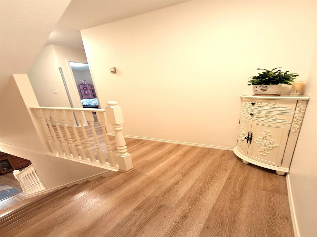 Listing Image for R3104358