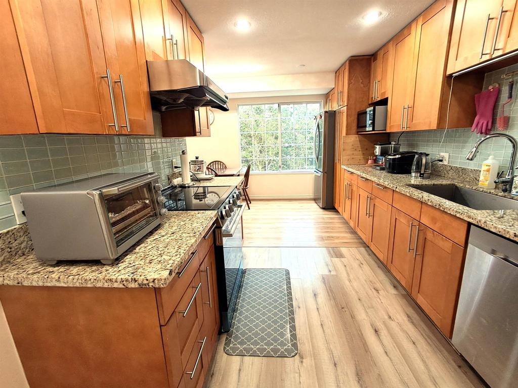 Listing Image for R3104358