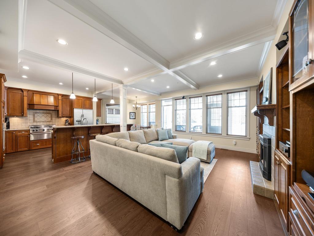 Listing Image for R3104370