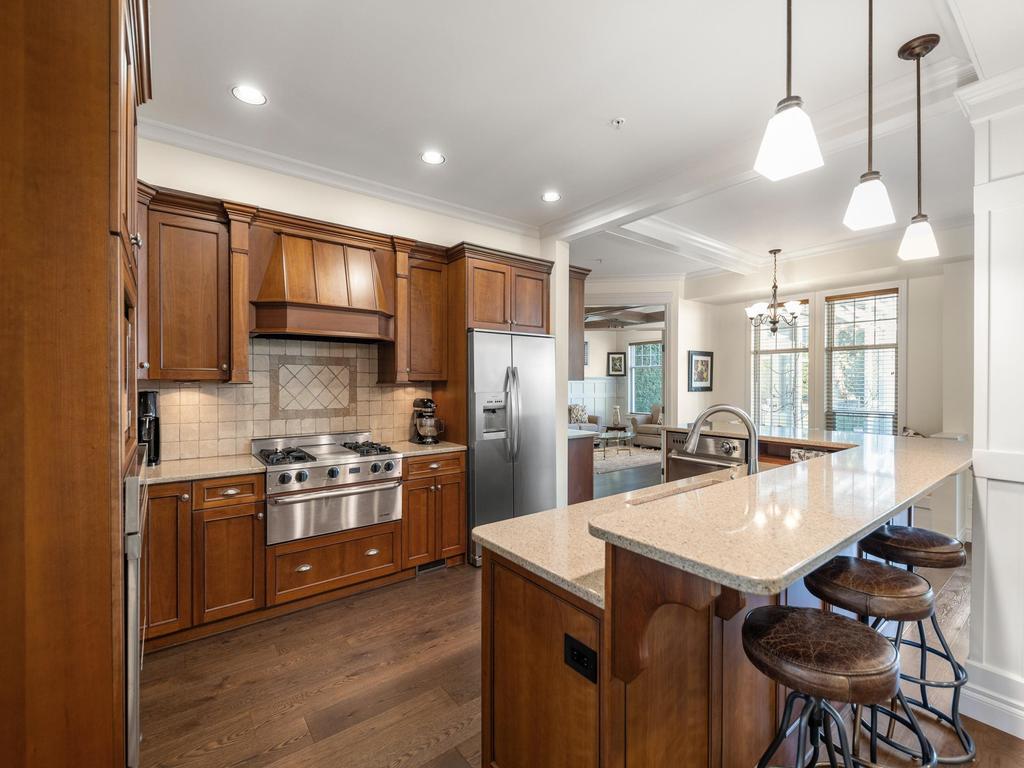 Listing Image for R3104370