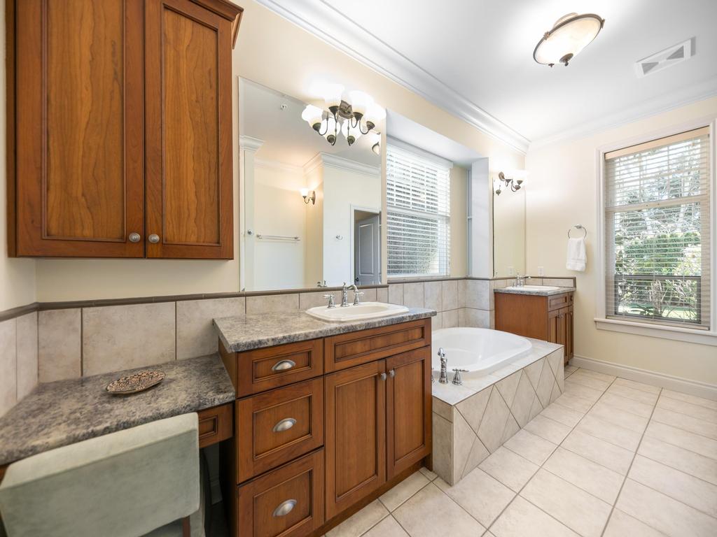 Listing Image for R3104370