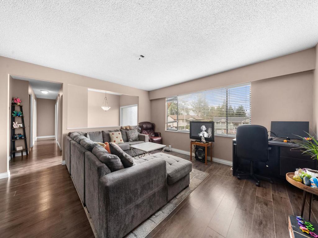 Listing Image for R3104371