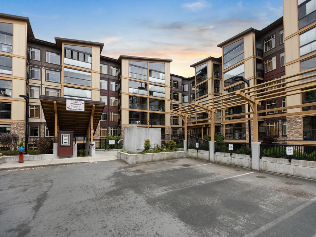 Listing Image for R3104385