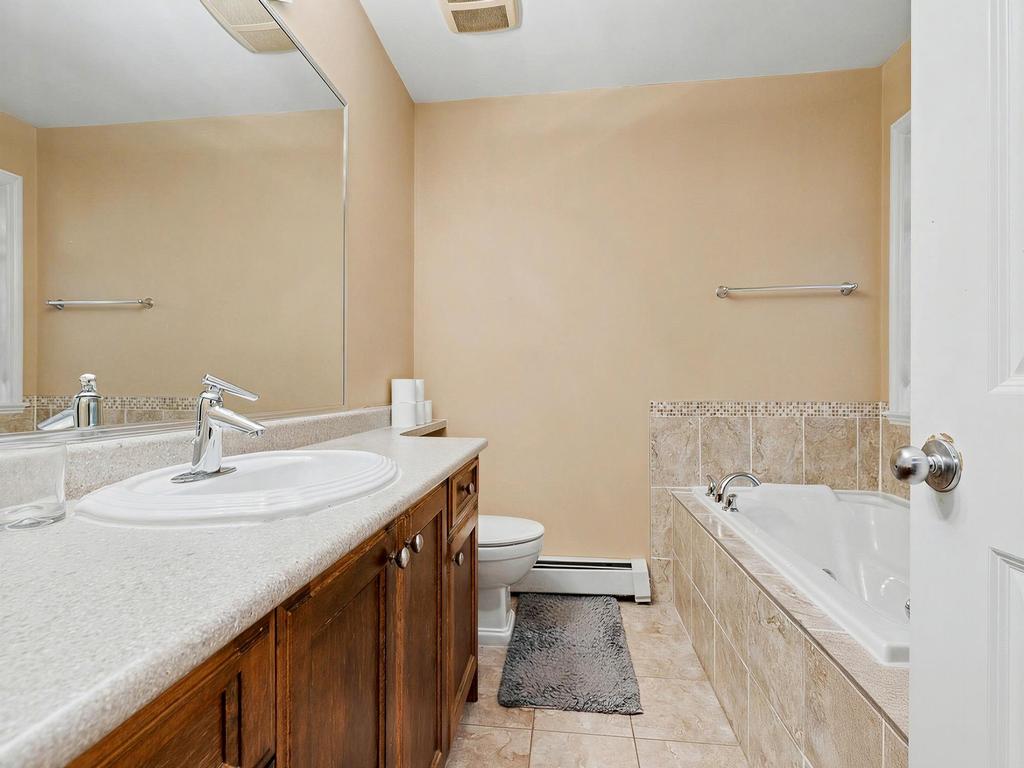 Listing Image for R3104392