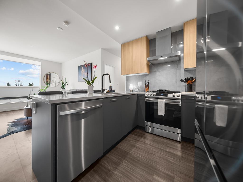 Listing Image for R3104400