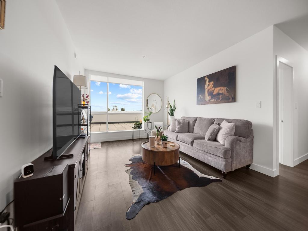 Listing Image for R3104400