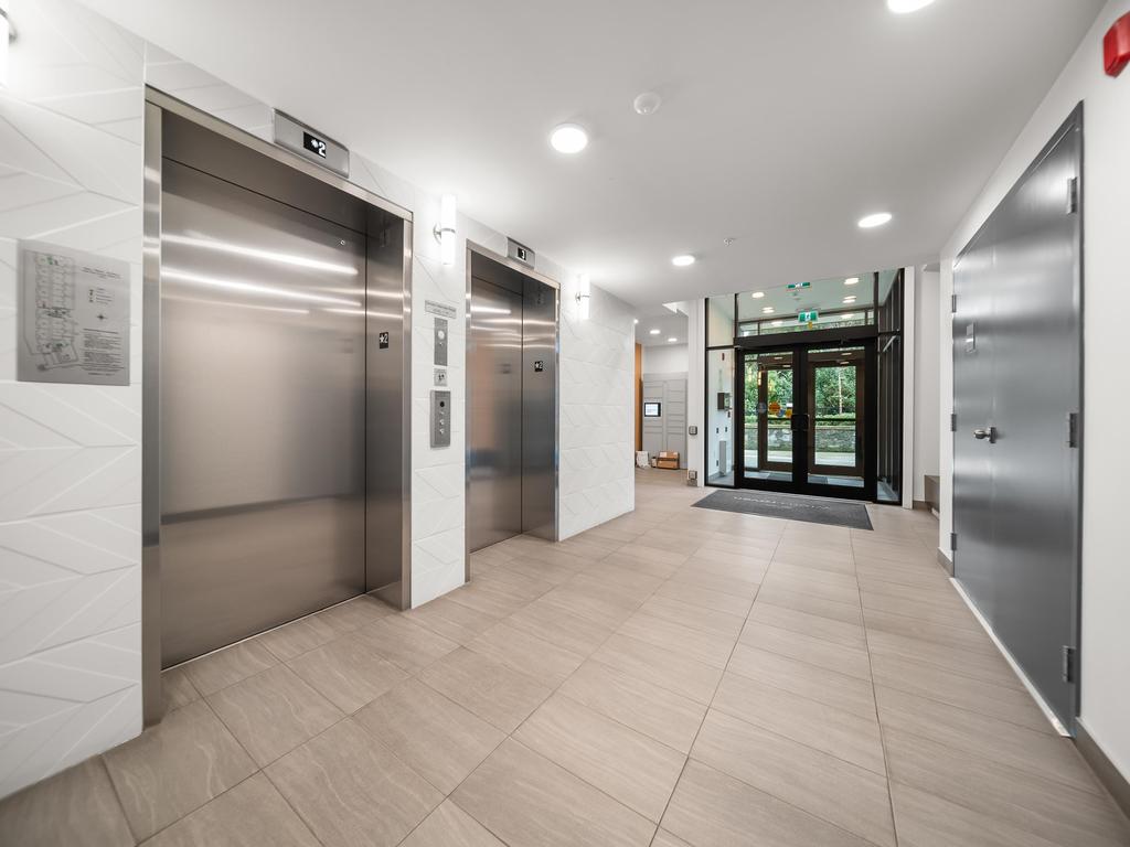 Listing Image for R3104400