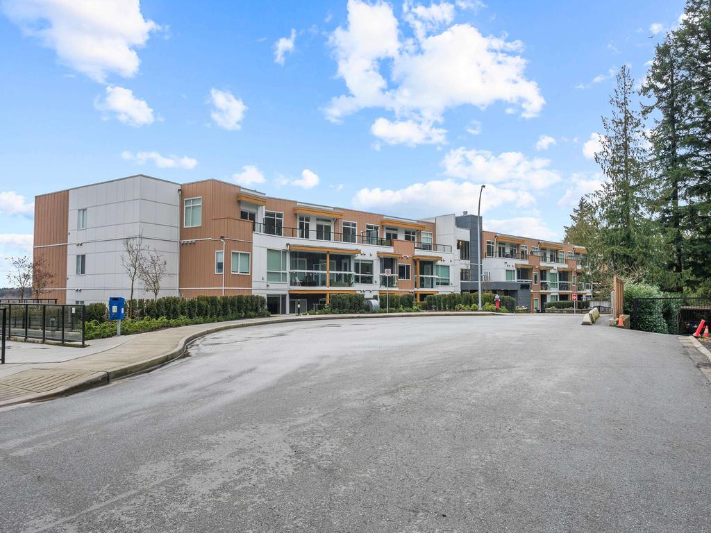 Listing Image for R3104400