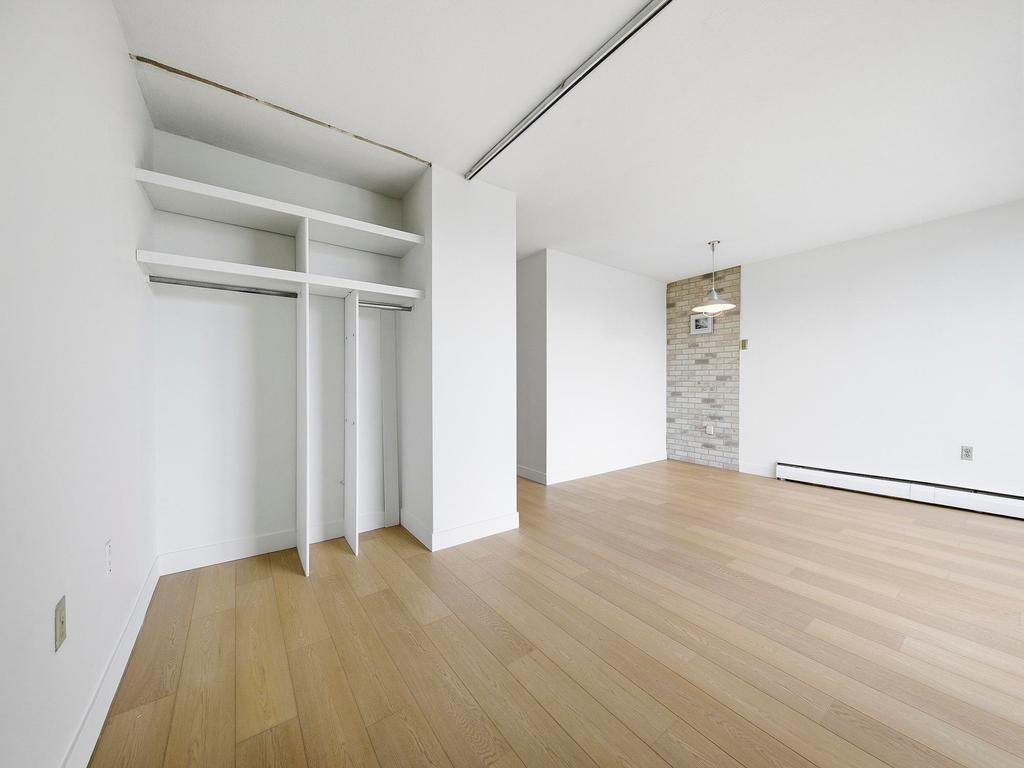 Listing Image for R3104432