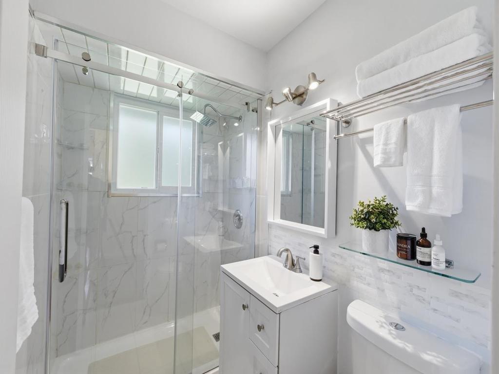 Listing Image for R3104456