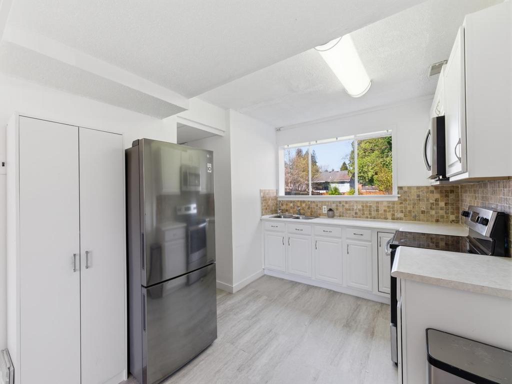 Listing Image for R3104456