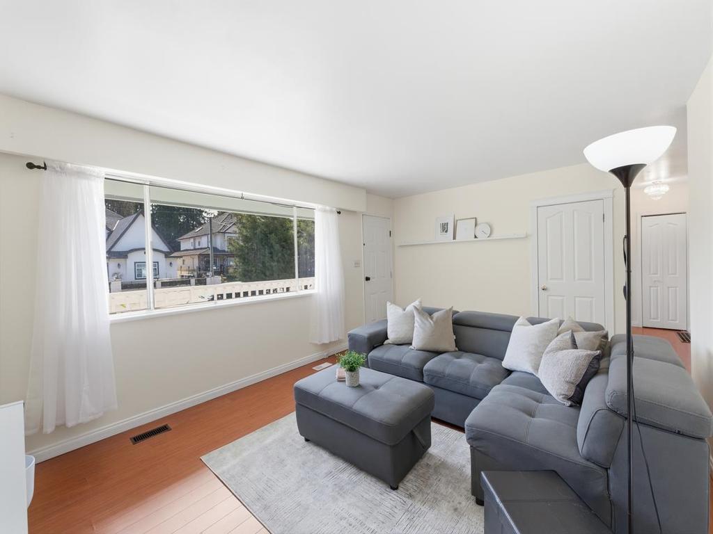 Listing Image for R3104456