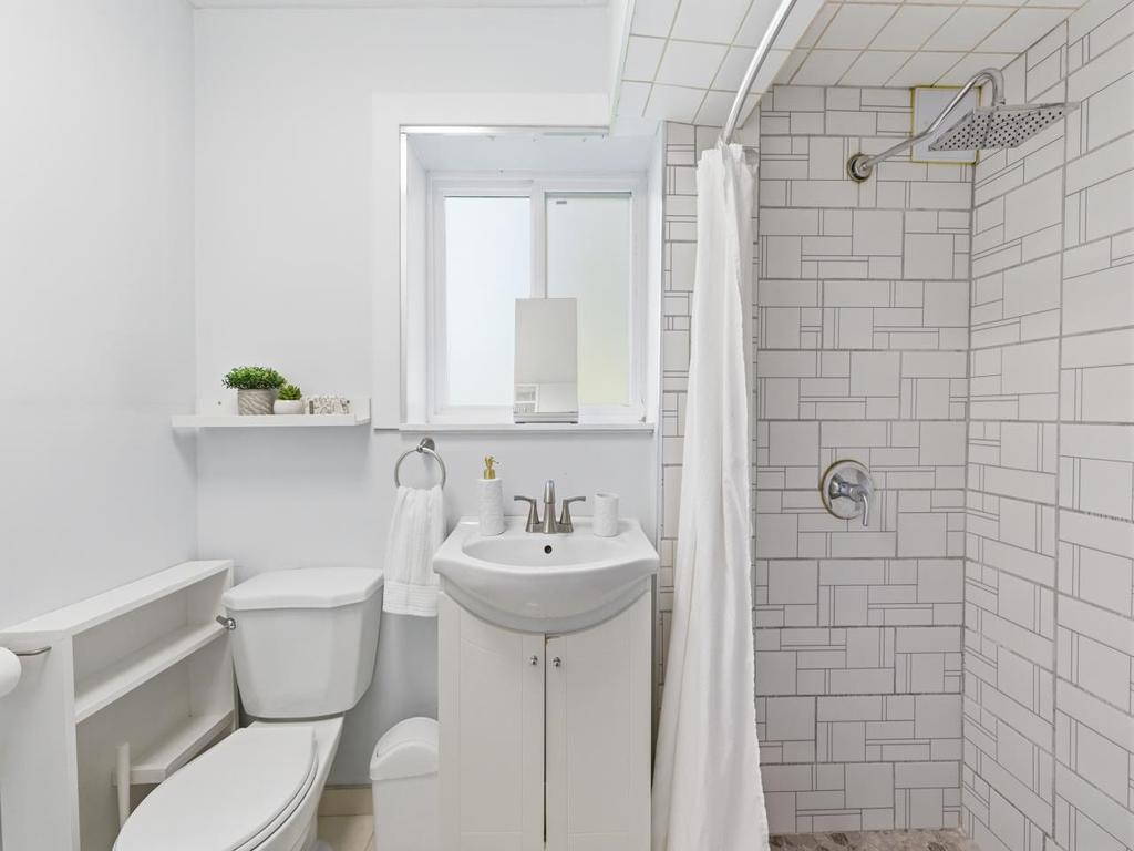 Listing Image for R3104456