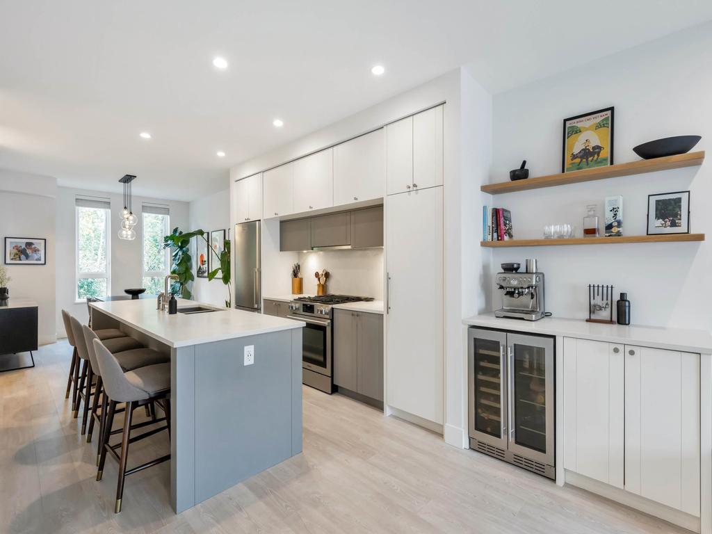 Listing Image for R3104476