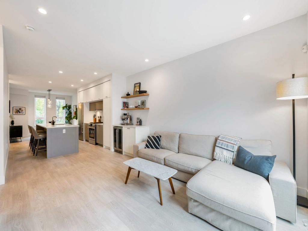 Listing Image for R3104476