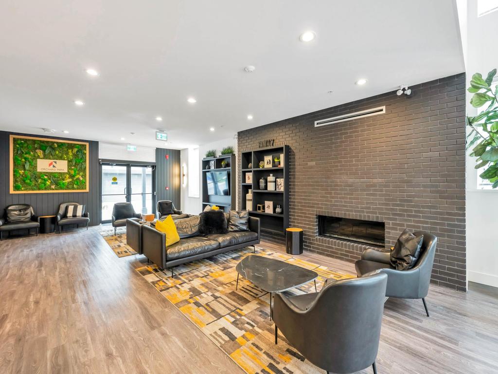 Listing Image for R3104476