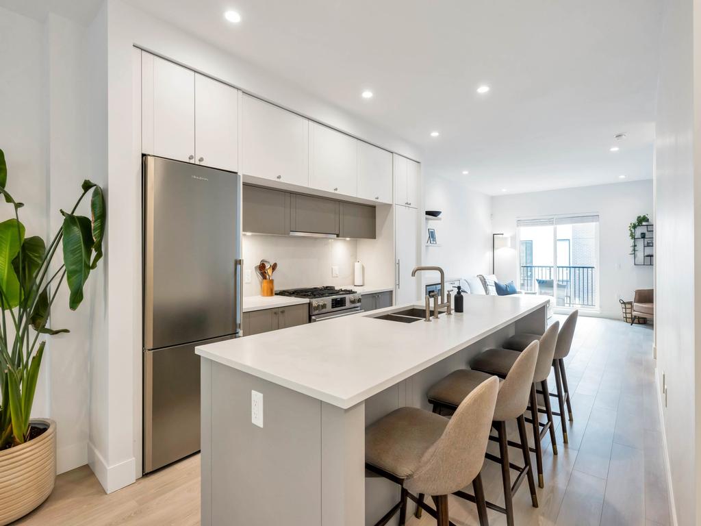 Listing Image for R3104476