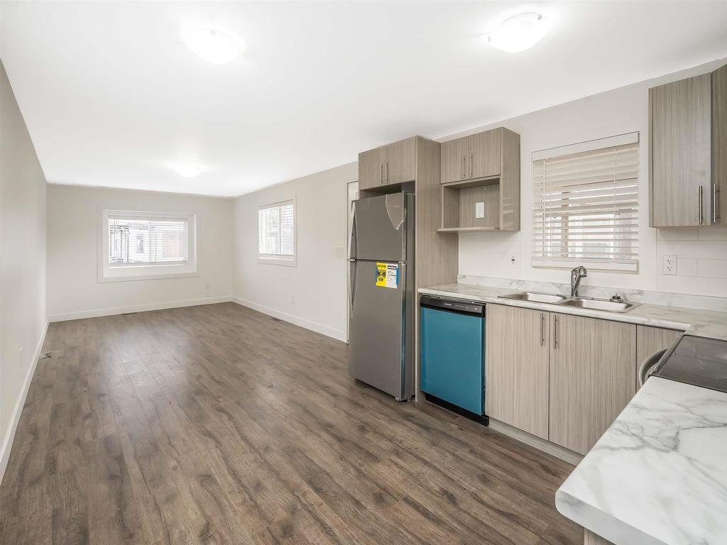 Listing Image for R3104543