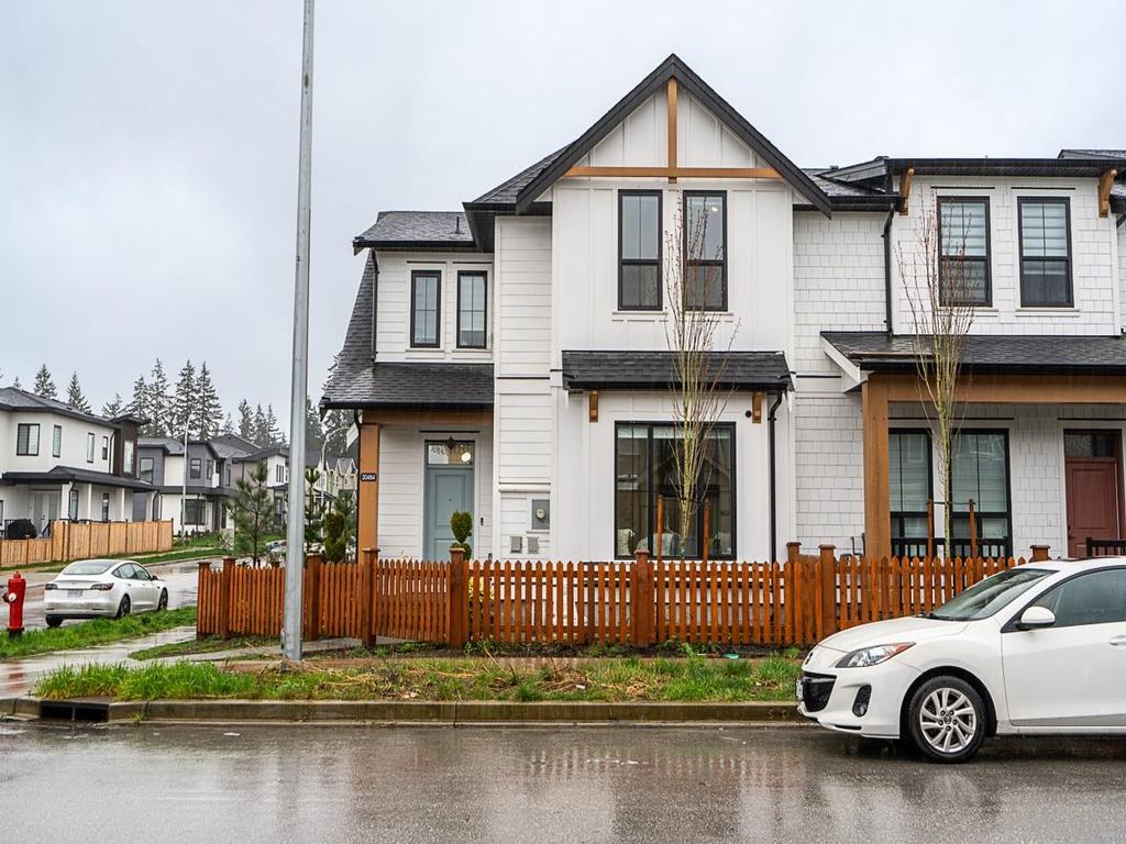 Listing Image for R3104595