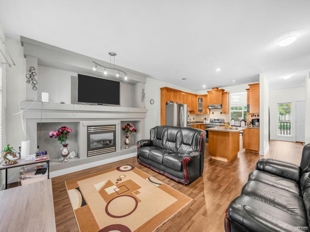 Listing Image for R3104598