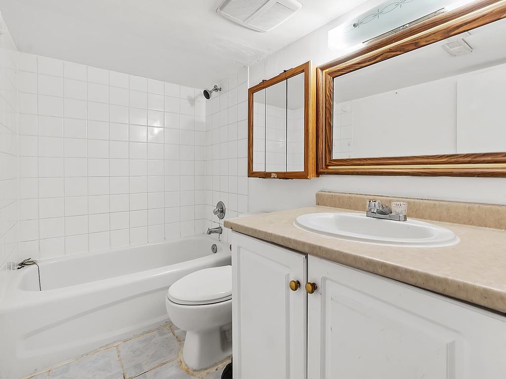 Listing Image for R3104605