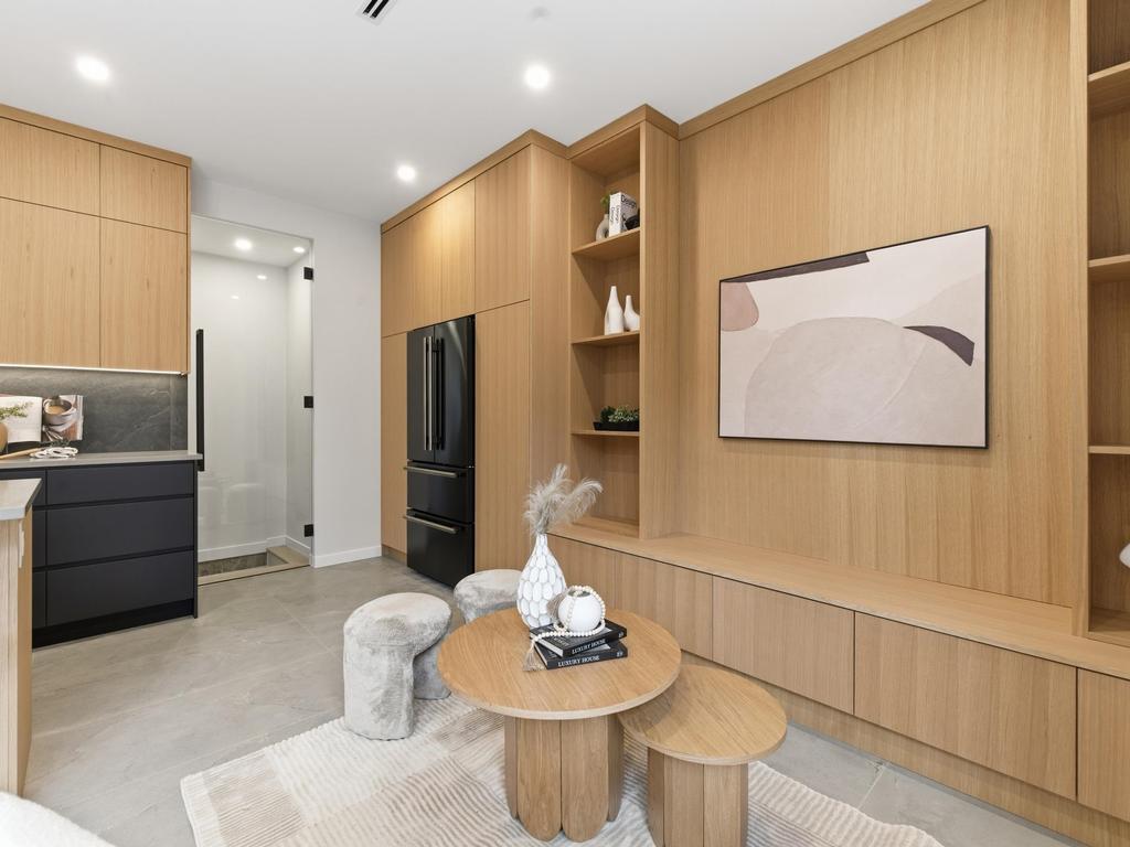 Listing Image for R3104684