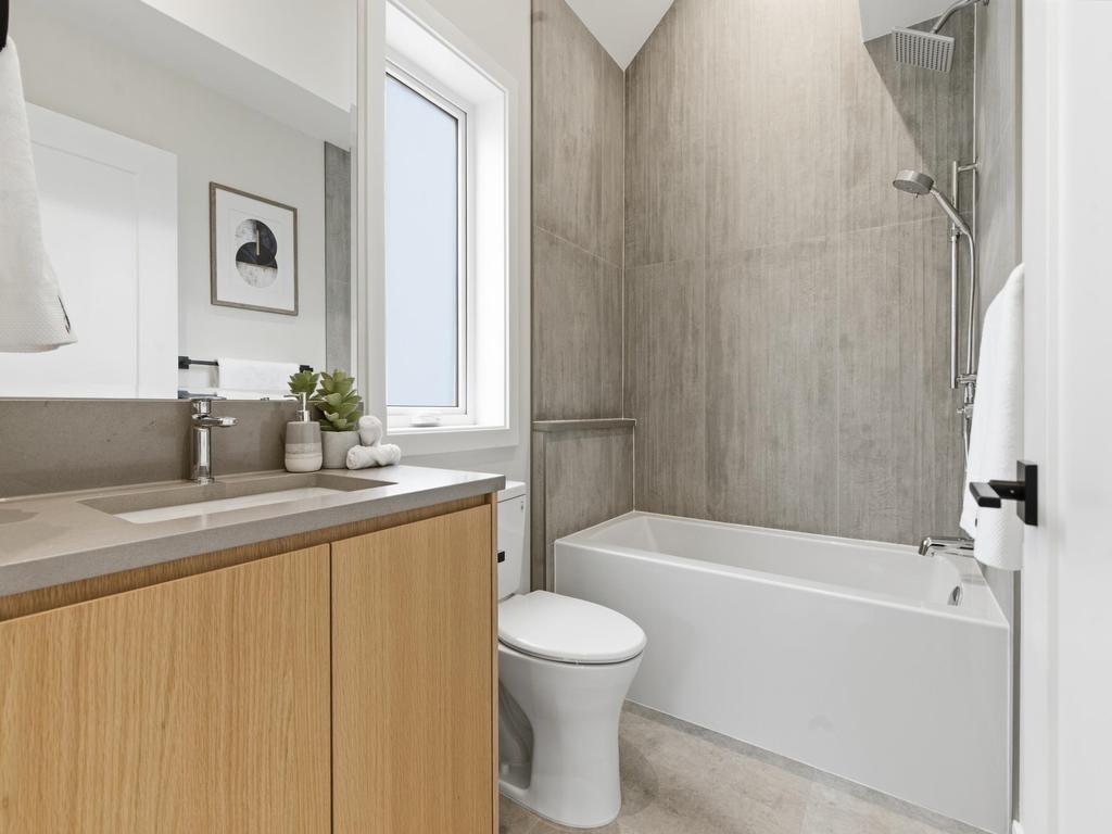 Listing Image for R3104684