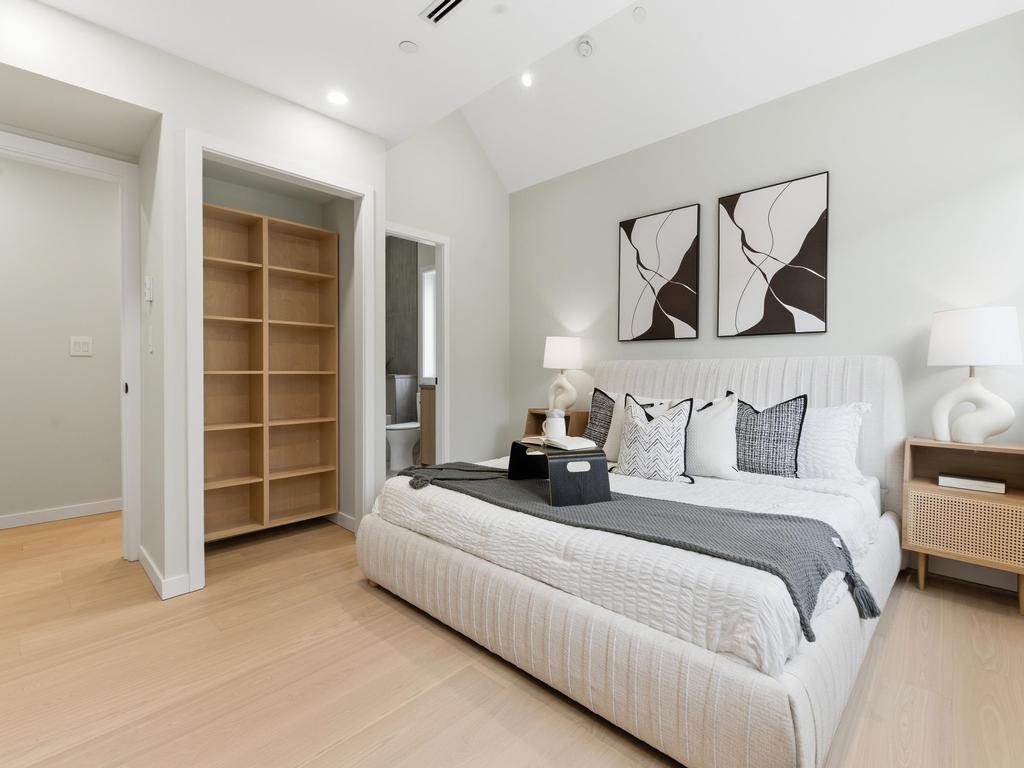 Listing Image for R3104684